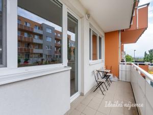 Pronájem bytu 1+kk, Praha - Kyje, Farkašova, 31 m2