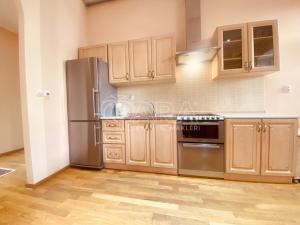 Prodej bytu 2+1, Praha, Slavíkova, 105 m2