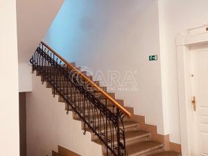 Prodej bytu 2+1, Praha, Slavíkova, 105 m2