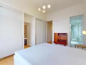 Pronájem bytu 4+1, Praha - Nové Město, Mezibranská, 111 m2