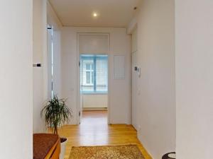 Pronájem bytu 4+1, Praha - Nové Město, Mezibranská, 111 m2