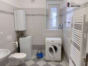 Pronájem bytu 1+kk, Karlovy Vary - Drahovice, Lidická, 34 m2