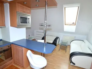 Pronájem bytu 2+kk, Jesenice, Příčná II., 45 m2