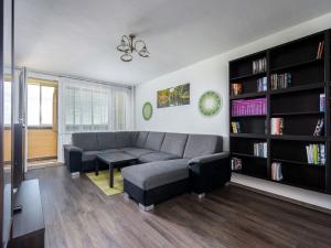 Prodej bytu 3+1, Pardubice - Polabiny, Brožíkova, 78 m2