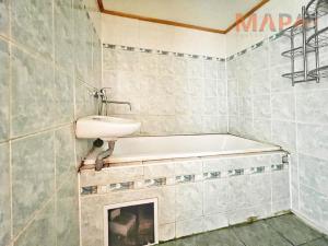 Prodej bytu 2+1, Chomutov, Holešická, 62 m2