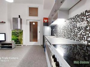 Pronájem bytu 2+kk, Praha - Kbely, Luštěnická, 48 m2