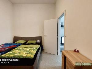 Pronájem bytu 2+kk, Praha - Kbely, Luštěnická, 48 m2
