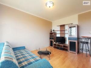 Pronájem bytu 2+kk, Praha - Dubeč, Winklerova, 57 m2