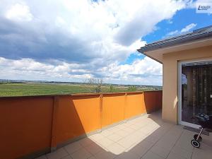 Pronájem bytu 2+kk, Praha - Dubeč, Winklerova, 57 m2