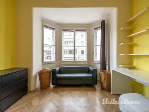 Pronájem bytu 1+1, Praha - Smíchov, U Demartinky, 45 m2