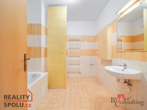 Pronájem bytu 2+kk, Hradec Králové - Třebeš, Svatojánská, 66 m2