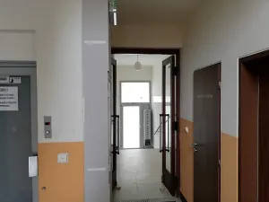 Pronájem bytu 1+1, Praha - Strašnice, Černokostelecká, 38 m2