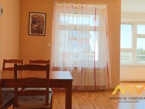 Pronájem bytu 1+kk, Hradec Králové - Nový Hradec Králové, Rybova, 41 m2