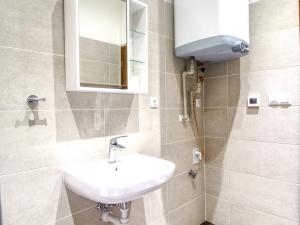 Pronájem bytu 1+kk, Pardubice - Zelené Předměstí, K Višňovce, 25 m2