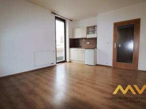 Pronájem bytu 2+kk, Hradec Králové, Balbínova, 45 m2