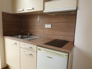 Pronájem bytu 2+kk, Hradec Králové, Balbínova, 45 m2