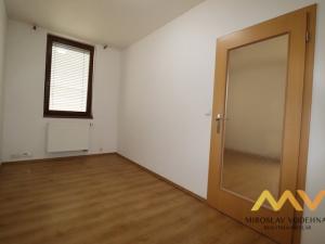 Pronájem bytu 2+kk, Hradec Králové, Balbínova, 45 m2