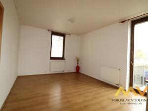Pronájem bytu 2+kk, Hradec Králové, Balbínova, 45 m2