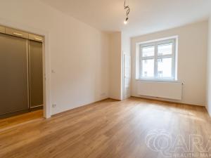 Pronájem bytu 2+kk, Praha - Libeň, Na žertvách, 53 m2