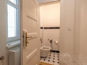 Pronájem bytu 2+kk, Praha - Libeň, Na žertvách, 53 m2