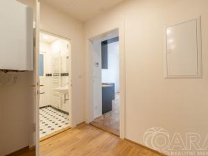 Pronájem bytu 2+kk, Praha - Libeň, Na žertvách, 53 m2