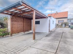 Prodej rodinného domu, Miskovice, 156 m2