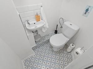 Pronájem bytu 2+kk, Praha - Vysočany, Kolbenova, 60 m2