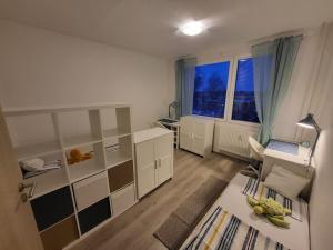 Pronájem bytu 3+1, Strakonice - Přední Ptákovice, Povážská, 74 m2