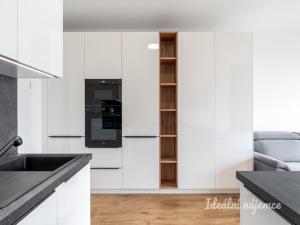 Pronájem bytu 1+kk, Praha - Hloubětín, Poděbradská, 33 m2