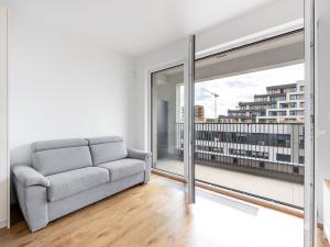 Pronájem bytu 1+kk, Praha - Hloubětín, Poděbradská, 33 m2