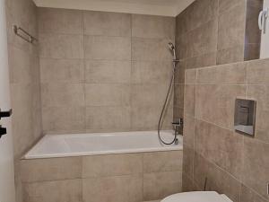 Pronájem bytu 1+kk, Lety, Pražská, 35 m2