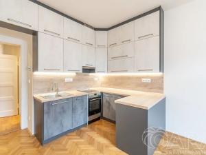 Pronájem bytu 2+kk, Praha - Libeň, Na žertvách, 53 m2