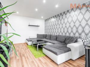 Pronájem bytu 2+1, Chomutov, Blatenská, 54 m2