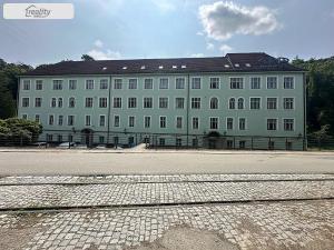 Pronájem kanceláře, Blansko, Gellhornova, 541 m2