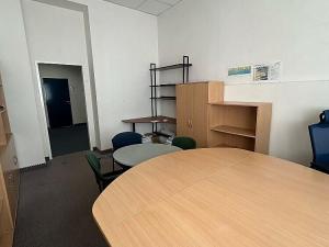 Pronájem kanceláře, Blansko, Gellhornova, 541 m2