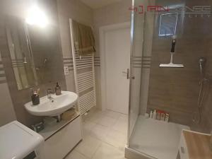 Pronájem bytu 2+kk, Kladno, Josefa Čapka, 59 m2