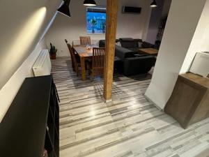 Pronájem bytu 2+kk, Liberec - Liberec I-Staré Město, Vzdušná, 69 m2