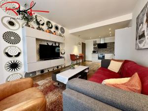 Pronájem bytu 2+kk, Praha, Zakšínská, 60 m2