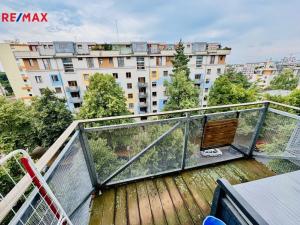 Pronájem bytu 2+1, Praha - Žižkov, Pod lipami, 53 m2