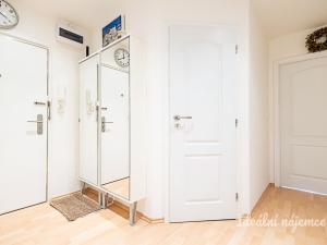 Pronájem bytu 4+kk, Praha - Michle, Přímětická, 68 m2