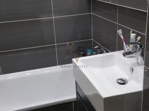 Pronájem bytu 2+1, Ostrava, Korunní, 58 m2