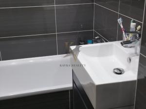 Pronájem bytu 2+1, Ostrava, Korunní, 58 m2