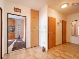 Prodej bytu 3+1, Praha - Řepy, Makovského, 65 m2
