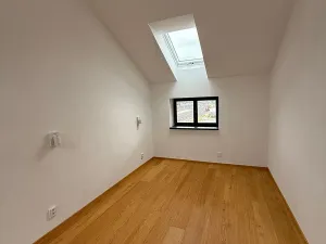Pronájem bytu 2+kk, Praha - Vršovice, Bartoškova, 74 m2