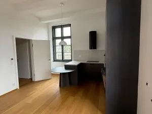 Pronájem bytu 2+kk, Praha - Vršovice, Bartoškova, 79 m2