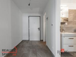 Pronájem bytu 1+kk, Plzeň - Východní Předměstí, Slovanská, 31 m2