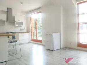 Pronájem bytu 1+1, Mnichovo Hradiště, Příčná, 37 m2