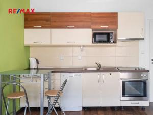 Pronájem bytu 1+kk, Plzeň, Veverkova, 29 m2