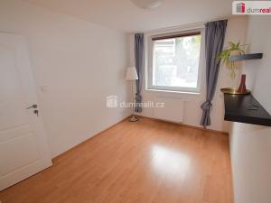 Pronájem bytu 2+kk, Praha - Smíchov, Nad Palatou, 30 m2