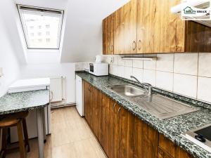 Pronájem bytu 1+kk, Cheb, Májová, 22 m2